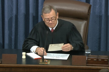 WATCH LIVE: Trump Senate impeachment trial Q&A